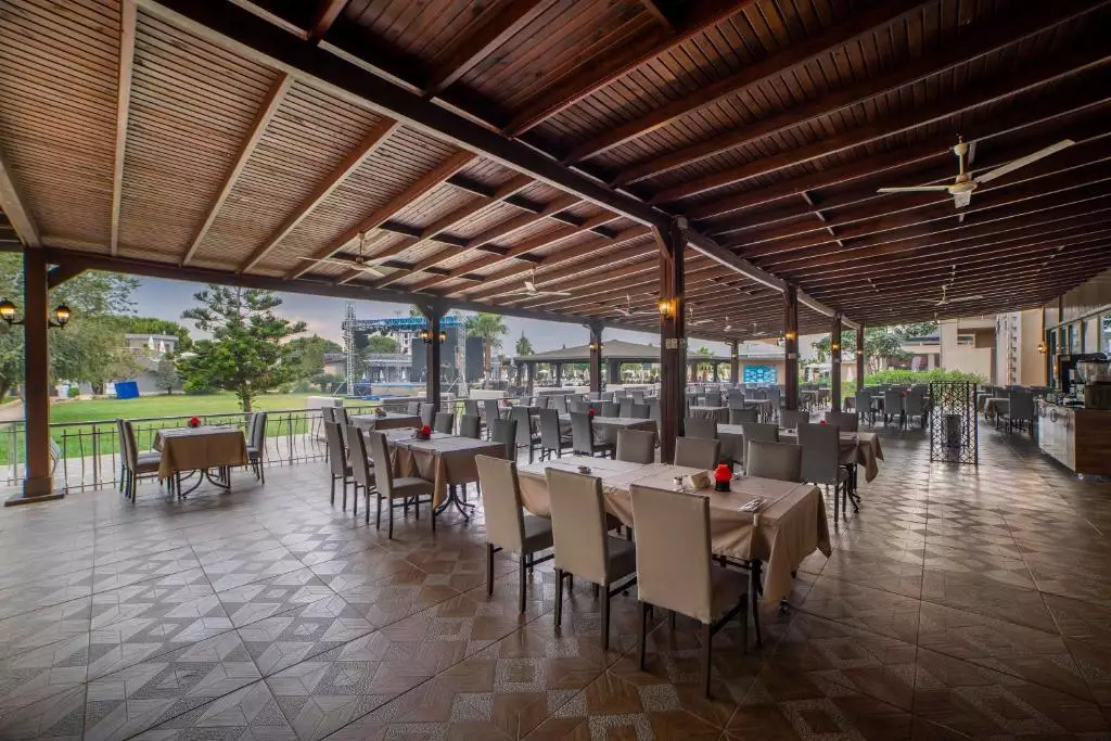 کافه هتل آمون آنتالیا